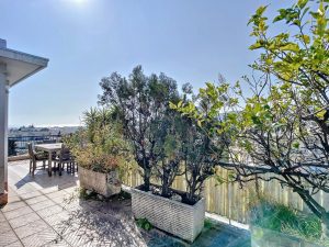 Coeur Cimiez – Atypical Apartment on the Top Floor with Terrace and Panoramic Sea and City View