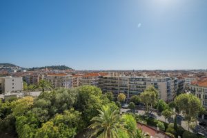 NICE Cimiez – Large 130 sqm 3 Bedroom Apartment with Sea View