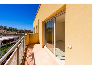 Nice Chambrun à louer studio 20 m² avec stationnement individuel    (IT)