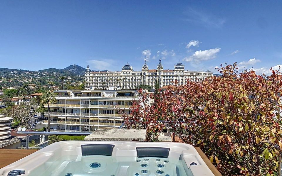 Nice Cimiez – Magnificent Penthouse with a panoramic view in the heart of Cimiez