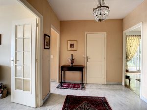 Beau 3 pièces dans résidence luxe avec piscine