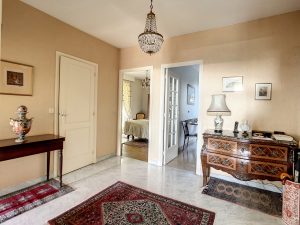Beau 3 pièces dans résidence luxe avec piscine