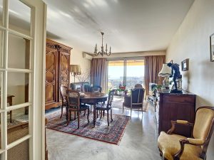 Beau 3 pièces dans résidence luxe avec piscine