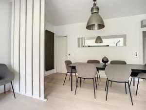 Un appartement de 106 m2 joliment rénové au coeur du Cimiez historique
