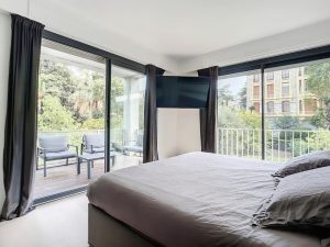 Un appartement de 106 m2 joliment rénové au coeur du Cimiez historique