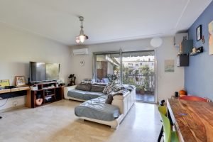 Nice Cimiez – Two bedroom Apartment 64 sqm with Terrace and Balconies