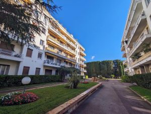 Nizza Coeur Cimiez – Ampio monolocale 33m2 con balcone