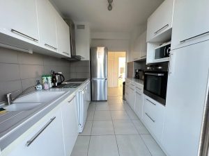 Nice Cimiez – Nice 2 Bedroom Apartment 75 sqm with Terrace in a Quiet Area