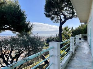 Nice Parc Impérial – Propriété 200 m2 avec vue mer panoramique et terrain