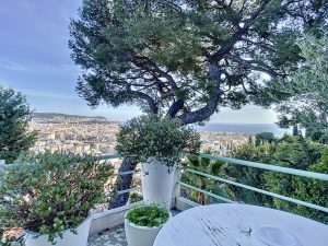 Nizza Parc Impérial – Proprietà 200 m2 con vista panoramica sul mare e terreno