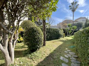Nizza Cimiez – Grazioso trilocale con giardino nel cuore di Cimiez