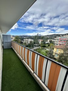 Nice Cimiez – 2-3 bedroom Apartment 93 sqm on the top floor