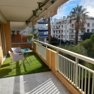NICE CIMIEZ – In a Luxury Résidence, Lovely One Bedroom 44 sqm Apartment