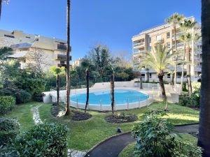 Nice Rimiez -Très beau 4 Pièces de 111 m²  dans une résidence luxueuse avec piscine