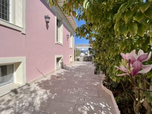 Nice Lanterne – Maison individuelle avec piscine et jardin dans secteur résidentiel