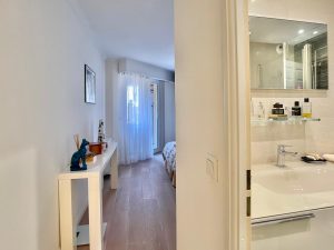 Nizza Rimiez – Bellissimo appartamento di 111 m² con 4 camere in un residence di lusso con piscina