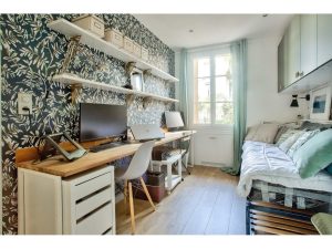 Nice Lower Cimiez – Three bedroom Apartment in a Triple-Exposure Belle Epoque Townhouse