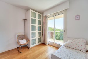 NICE CIMIEZ – 2 Bedrooms Apartment in Excellent Condition in a Residence with Swimming Pool