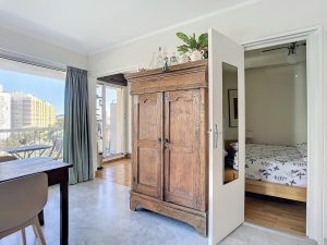 NICE CIMIEZ – Top-floor Apartment with a Large Terrace and Views of the Sea and Hills.