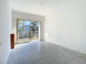 Ex casa del custode da ristrutturare con grande potenziale
