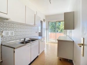 Ex casa del custode da ristrutturare con grande potenziale