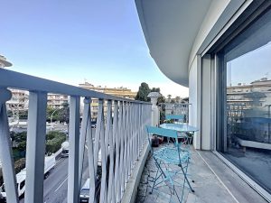 Nice – Beau studio au coeur de Cimiez 33 m2 dans résidence standing