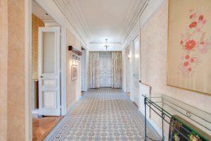 NICE – Dubouchage – Magnificent 180 sqm 6 Bedroom Apartment in a Character Residence in the Heart of the City
