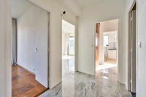 Nizza Cimiez – Appartamento di 2 locali ad un piano alto vicino a tutti i servizi