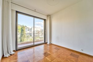Nizza Cimiez – Appartamento di 2 locali ad un piano alto vicino a tutti i servizi