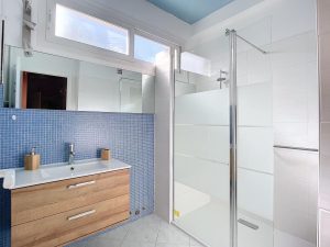 Nice Cimiez Flirey – Spacieux 2 pièces au calme dans résidence avec parc.