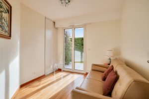 Nizza – Splendido appartamento di 4 locali di 108 m2 a livello del giardino in un residence con piscina