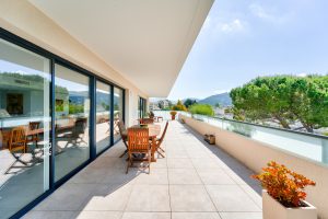 Nizza Cimiez – Raro – Terrazza sul tetto con 195m2 di superficie abitabile e due terrazze