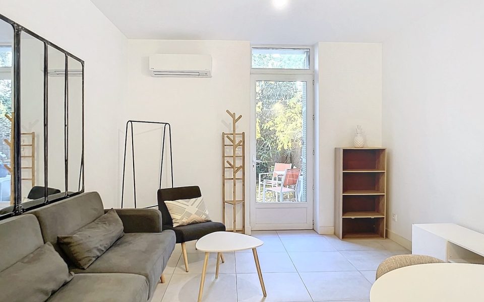Beautiful 1 Bedroom Garden Apartment in the Heart of Cimiez : photo 2