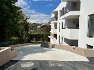 Double Garage to be rent in Nice