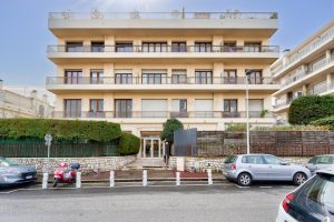 Nice – On a Quiet Street in the Cimiez Flirey District