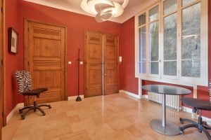 Nizza Cimiez – Ampio quadrilocale di 116 m² da ristrutturare in un palazzo Belle Époque in vendita