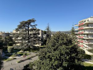 Nice Cimiez – Apartment with terrace facing south-west