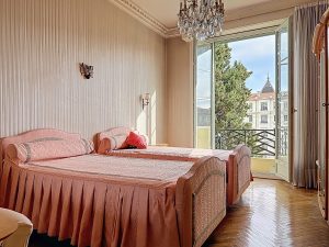 Spacieux appartement dans magnifique résidence Art Déco de Cimiez(EN)