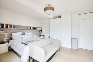 RARE – SUPERB GARDEN LEVEL WITH PANORAMIC VIEW OVER NICE AND SEA VIEW