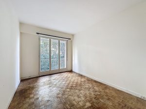 Nice Cimiez – Casa familiare di 3 locali da ristrutturare