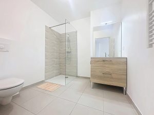 (EN)