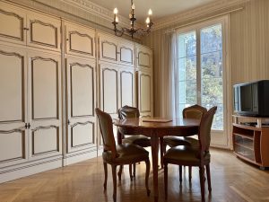 Spacieux appartement dans magnifique résidence Art Déco de Cimiez(EN)