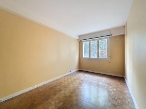 Nice Cimiez – Casa familiare di 3 locali da ristrutturare