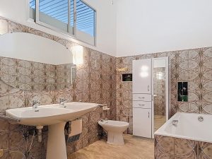 Spacieux appartement dans magnifique résidence Art Déco de Cimiez(EN)