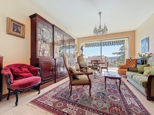 Nice Cimiez / Cemenelum – Spacieux 3 pièces avec vue mer dans prestigieuse résidence avec parc