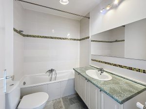 Vaste 4 Pièces lumineux 118 m² à louer