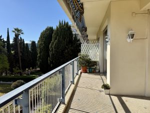 Nice Cimiez / Cemenelum – Spacieux 3 pièces avec vue mer dans prestigieuse résidence avec parc