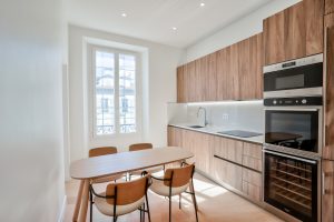 Nice – Le Port  – Spacious 5-Room Apartment of 136 sqm on a High Floor, Fully Renovated