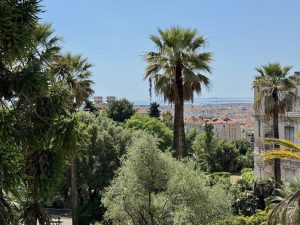 Nizza Cimiez – Appartamento trilocale con ampia terrazza con vista mare ininterrotta