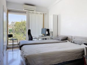 Nizza Cimiez – Appartamento trilocale con ampia terrazza con vista mare ininterrotta